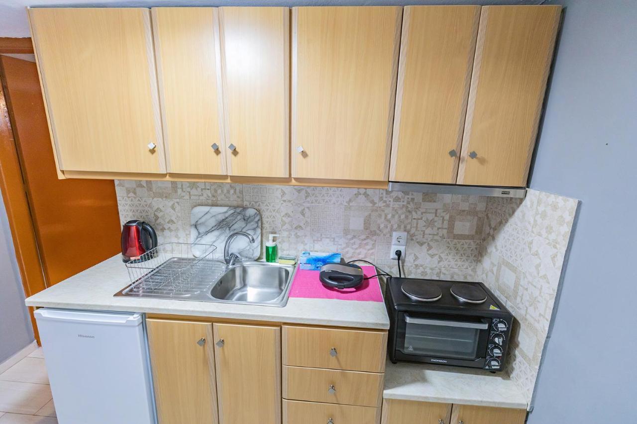 Rose Garden Apartments Митикас Экстерьер фото