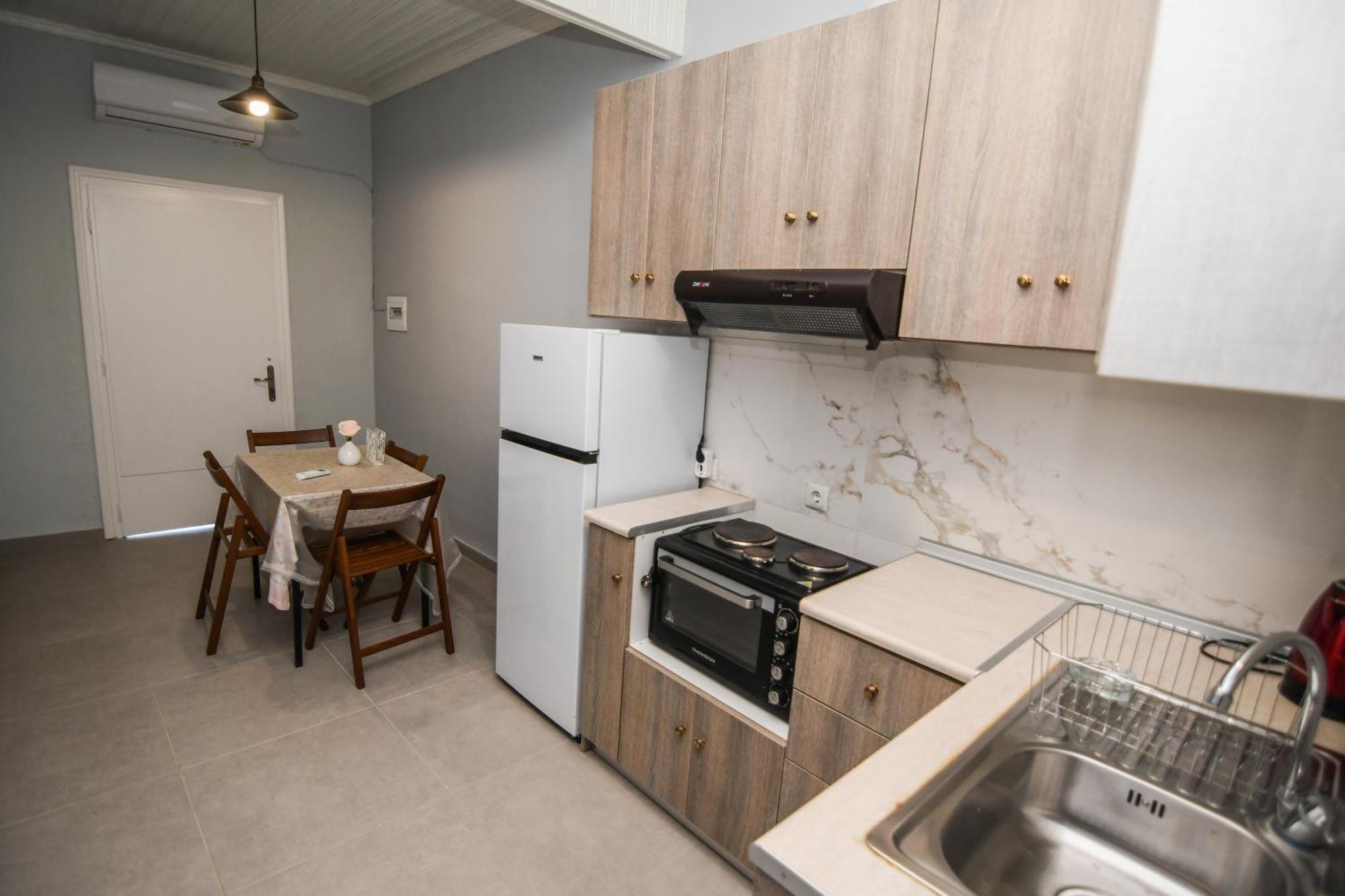 Rose Garden Apartments Митикас Экстерьер фото